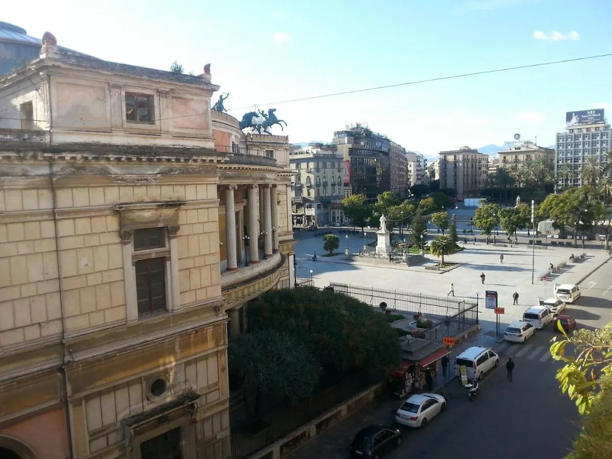 **  Bed & Breakfast Sweet Politeama Palermo Italien